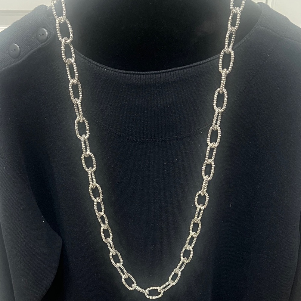 Victor Alfaro Silver Textured Oval-Link Chain Necklace